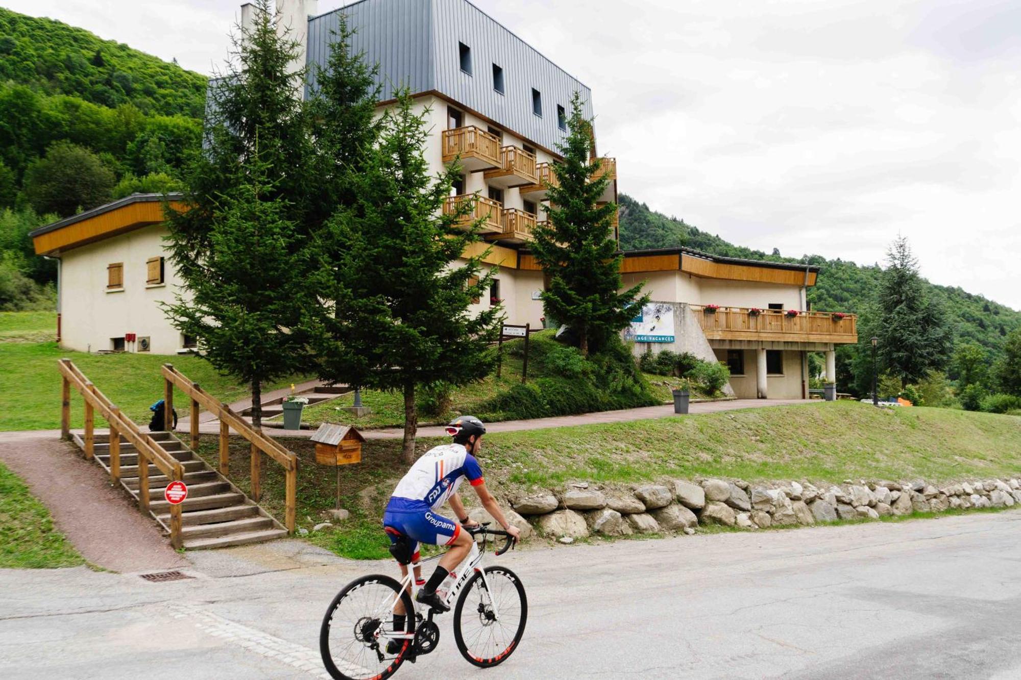 Village Vacances Atc Routes Du Monde แซ็ง-ฟร็องซัว-ลองฌองป์ ภายนอก รูปภาพ
